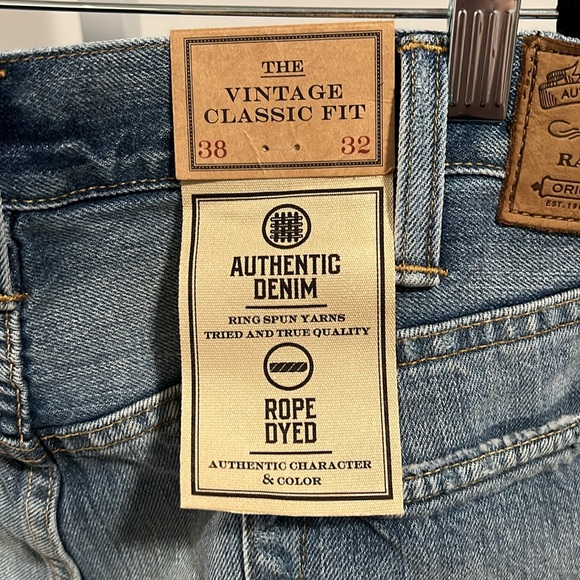 Polo Distressed Jeans - Picture 5 of 5